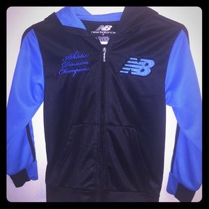 New Balance sweat jacket wth hood Boys sz 7